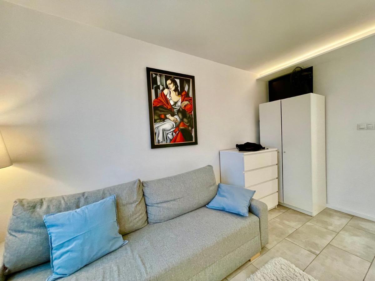 ורשה Palace 3 Wifi 65'Tv Netflix Hbo Disney Applettv מראה חיצוני תמונה